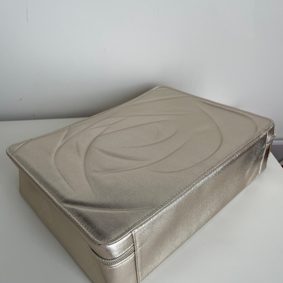 Lancome Makeup Up - Picture 5 of 8